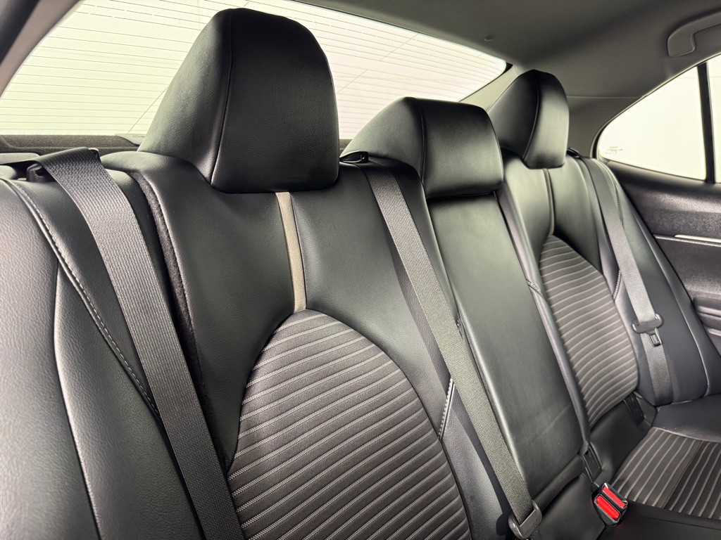 2020 Toyota Camry Image 22