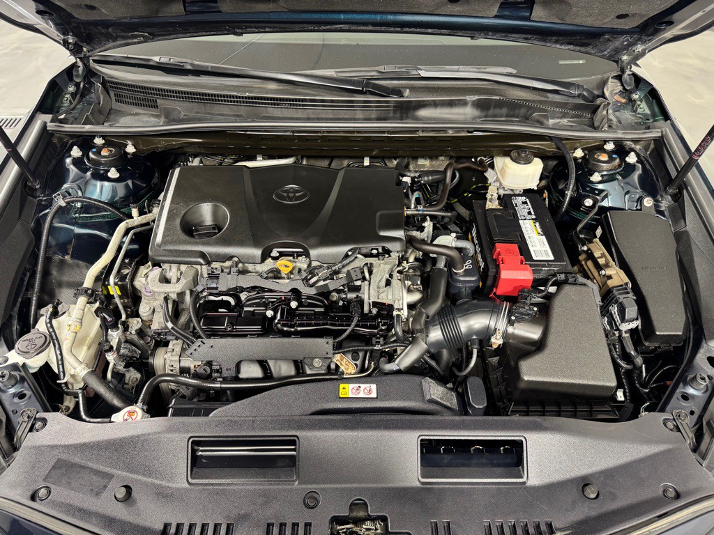 2020 Toyota Camry Image 25