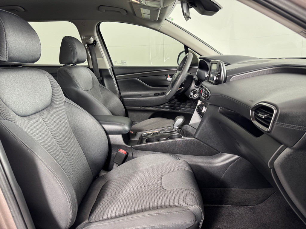 2019 Hyundai Santa Fe Image 25