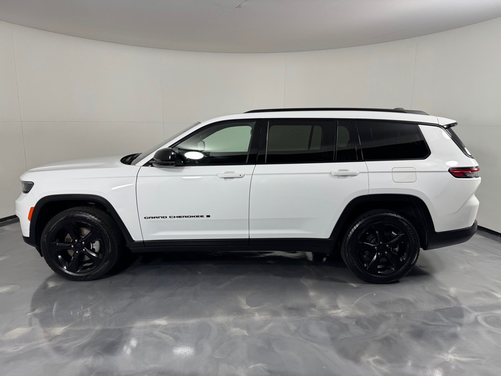 2024 Jeep Grand Cherokee Image 8