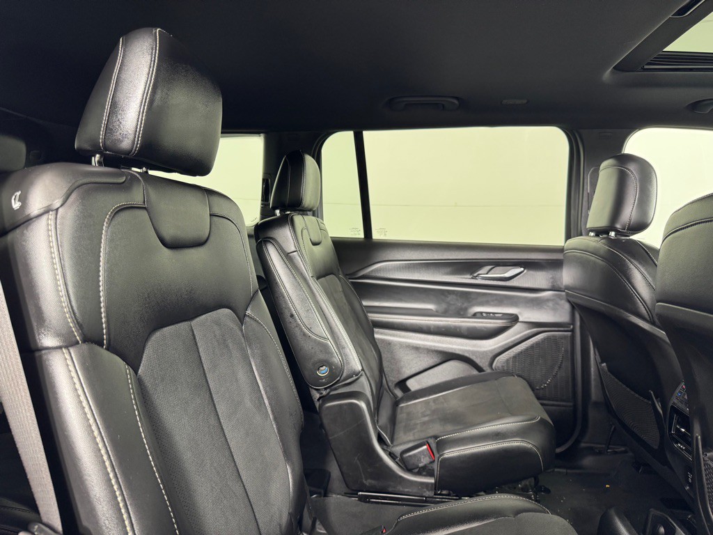 2024 Jeep Grand Cherokee Image 28