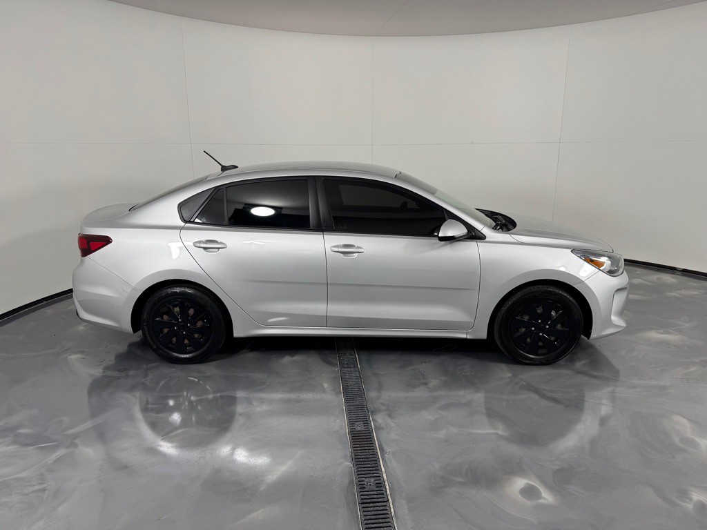 2019 Kia Rio Image 4
