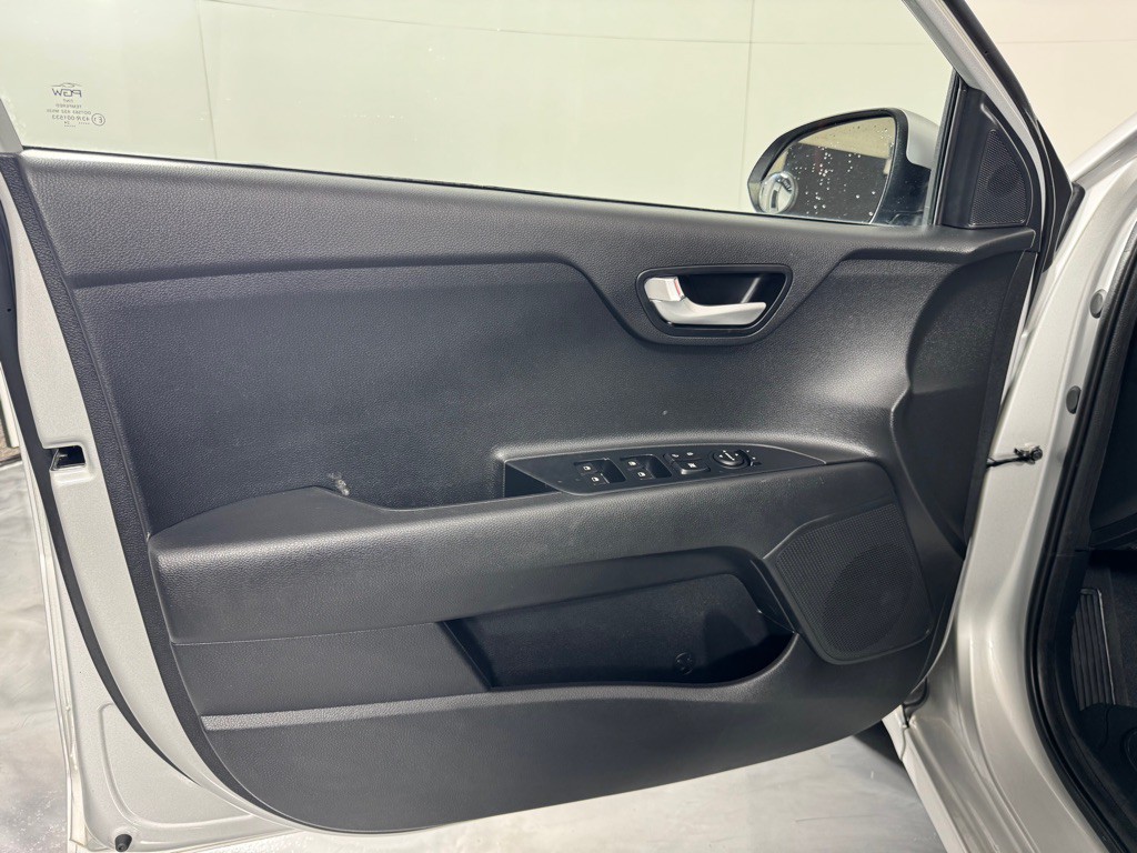 2019 Kia Rio Image 11