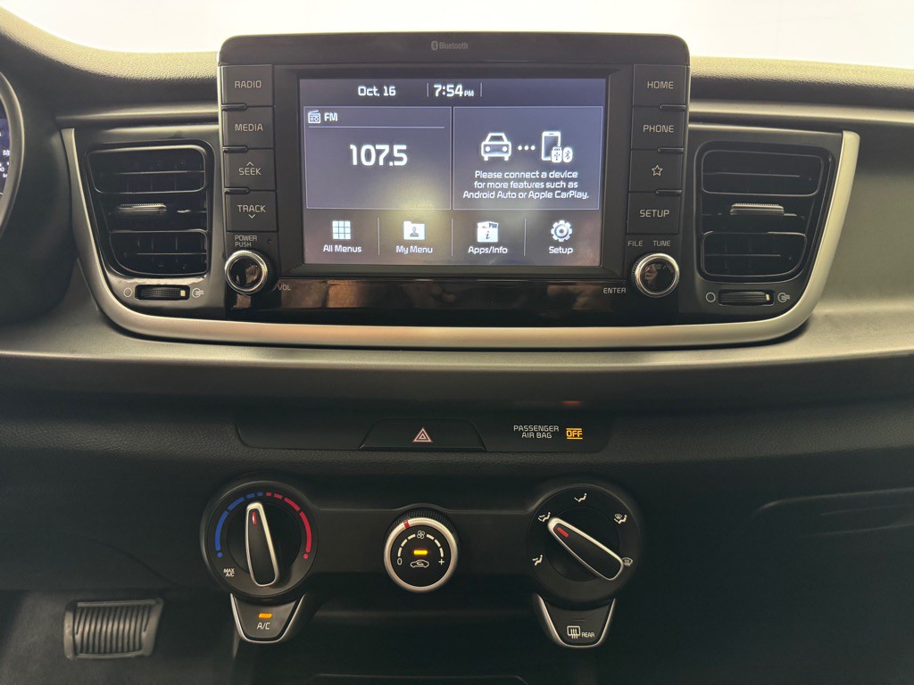 2019 Kia Rio Image 15