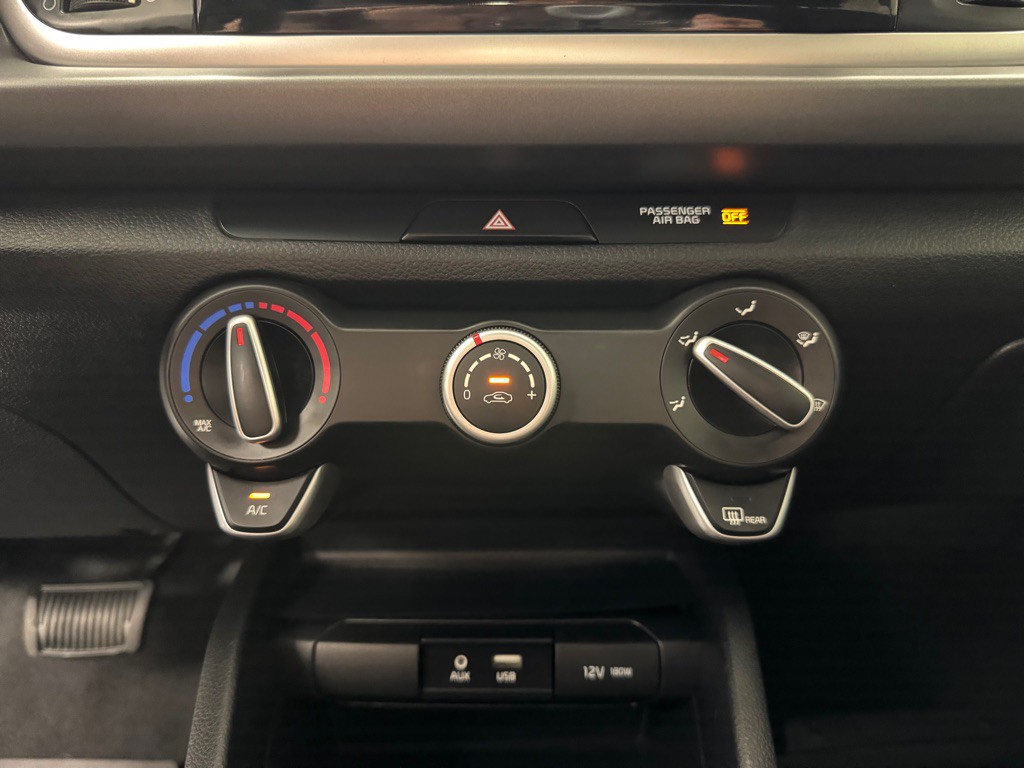 2019 Kia Rio Image 16
