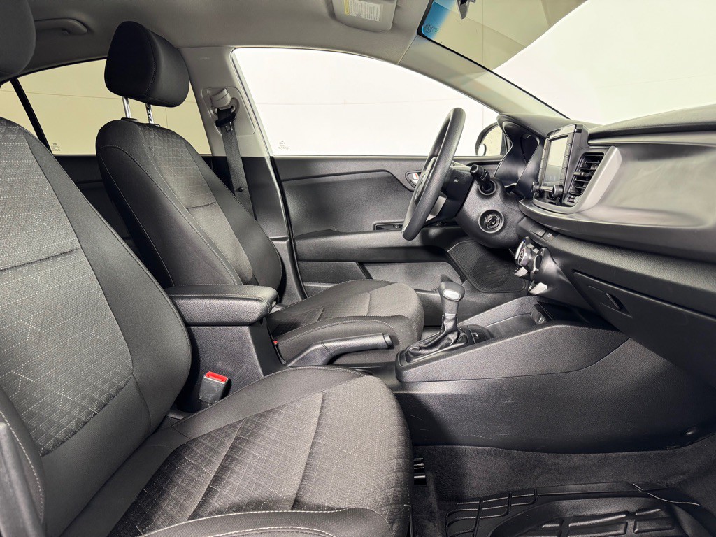 2019 Kia Rio Image 24