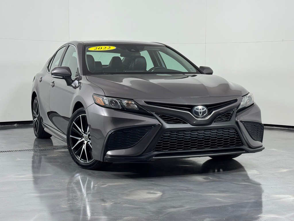 2022 Toyota Camry Image 2