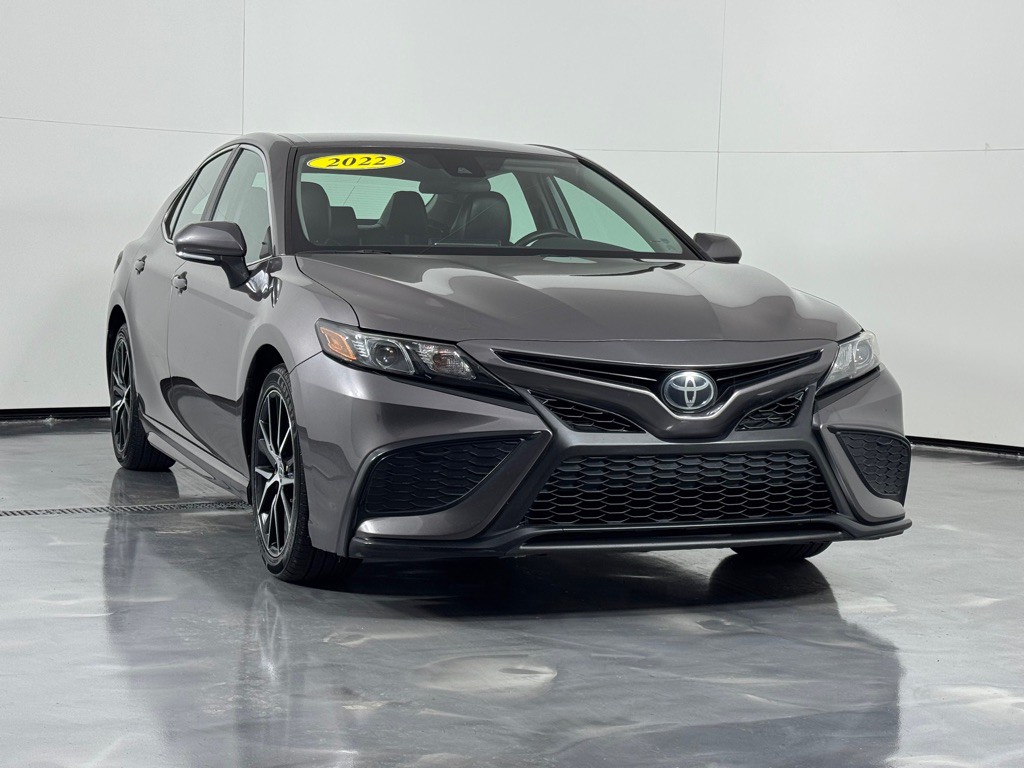 2022 Toyota Camry Image 3