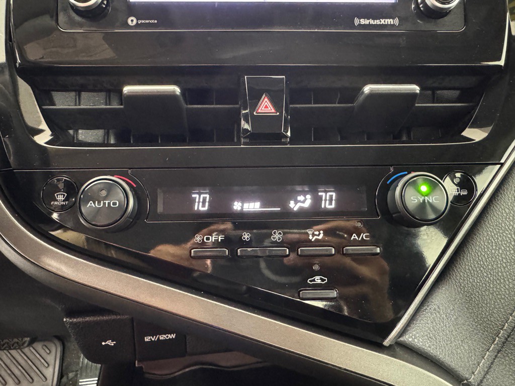 2022 Toyota Camry Image 15