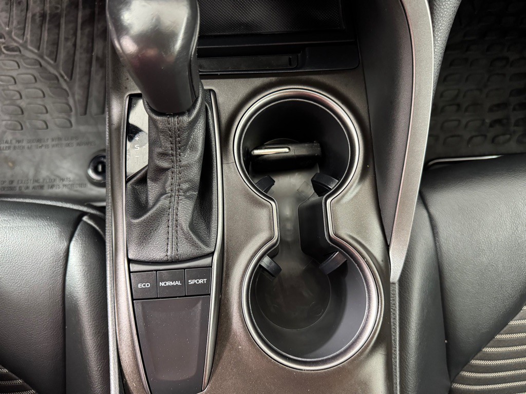 2022 Toyota Camry Image 18