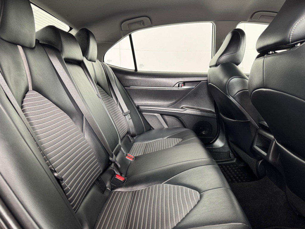 2022 Toyota Camry Image 22