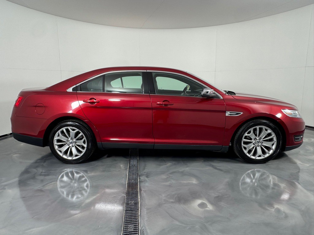 2013 Ford Taurus Image 4