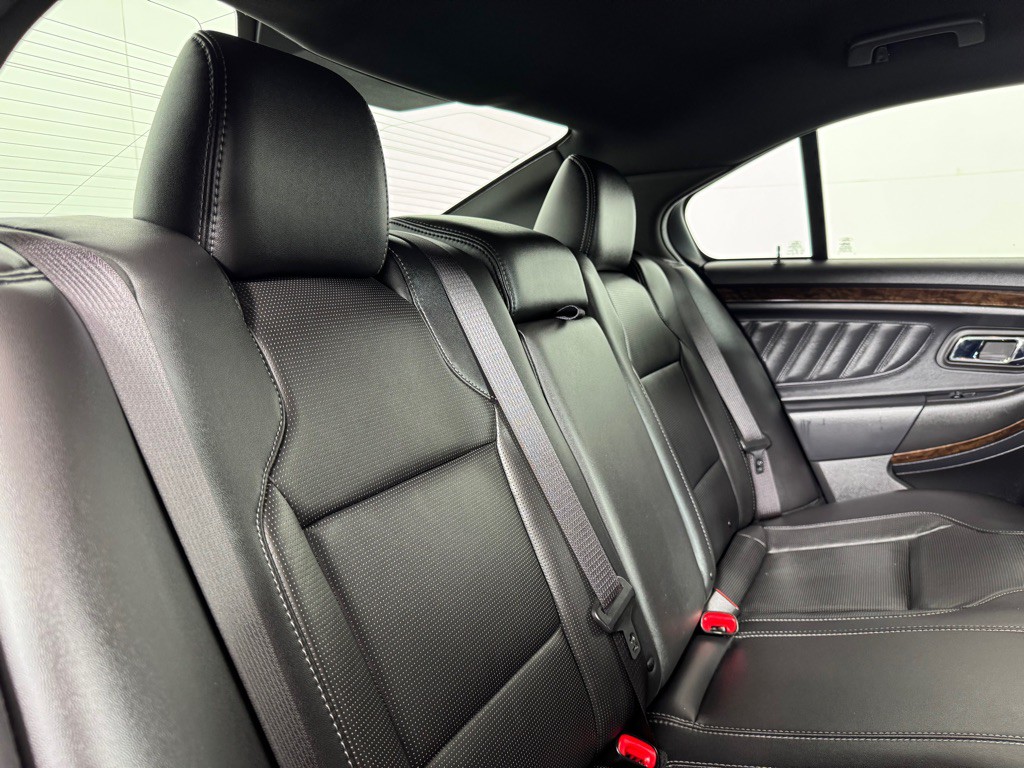 2013 Ford Taurus Image 19