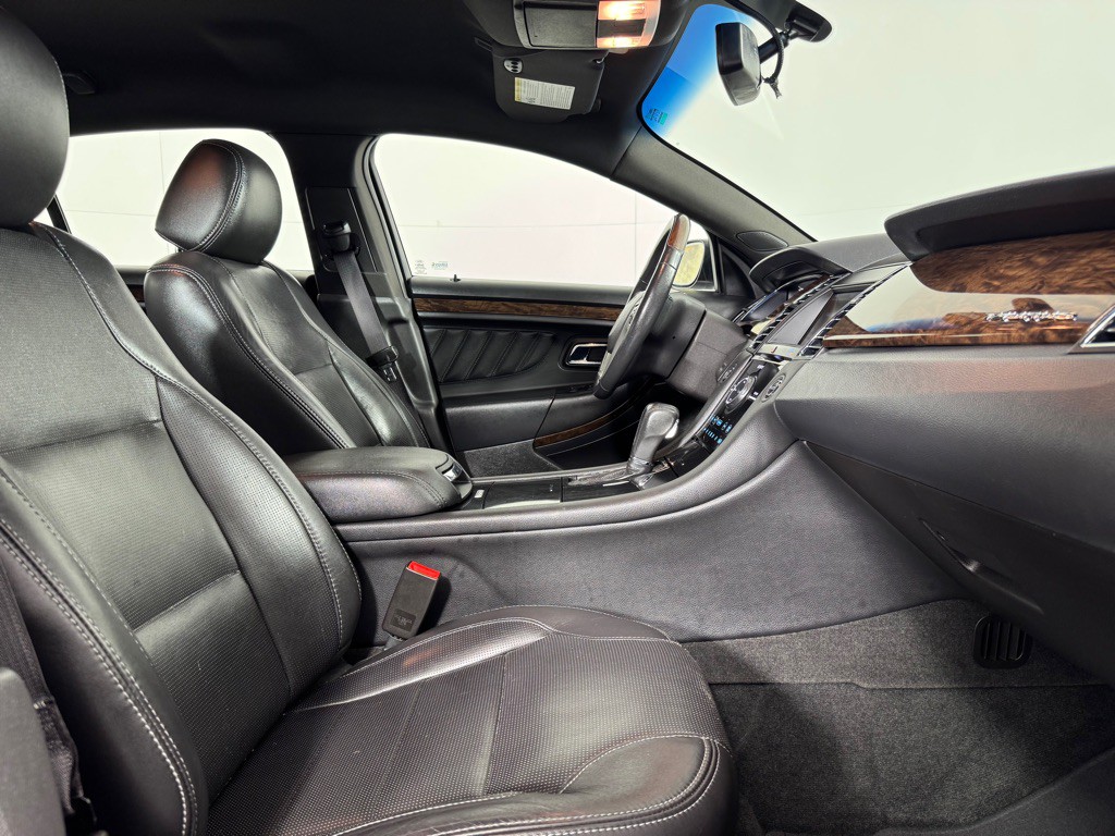 2013 Ford Taurus Image 20
