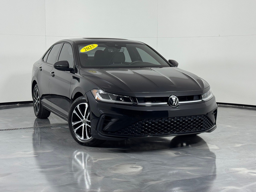 2026 Volkswagen Jetta Image 2