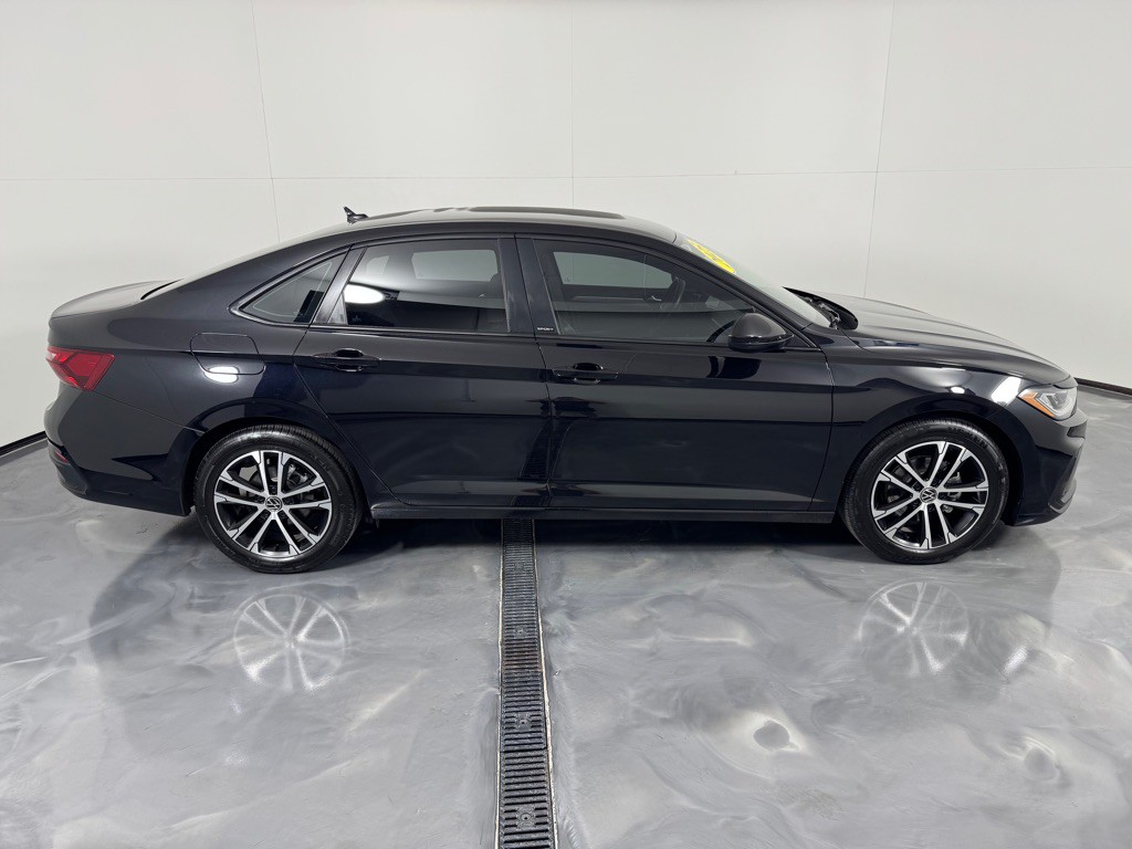 2026 Volkswagen Jetta Image 4