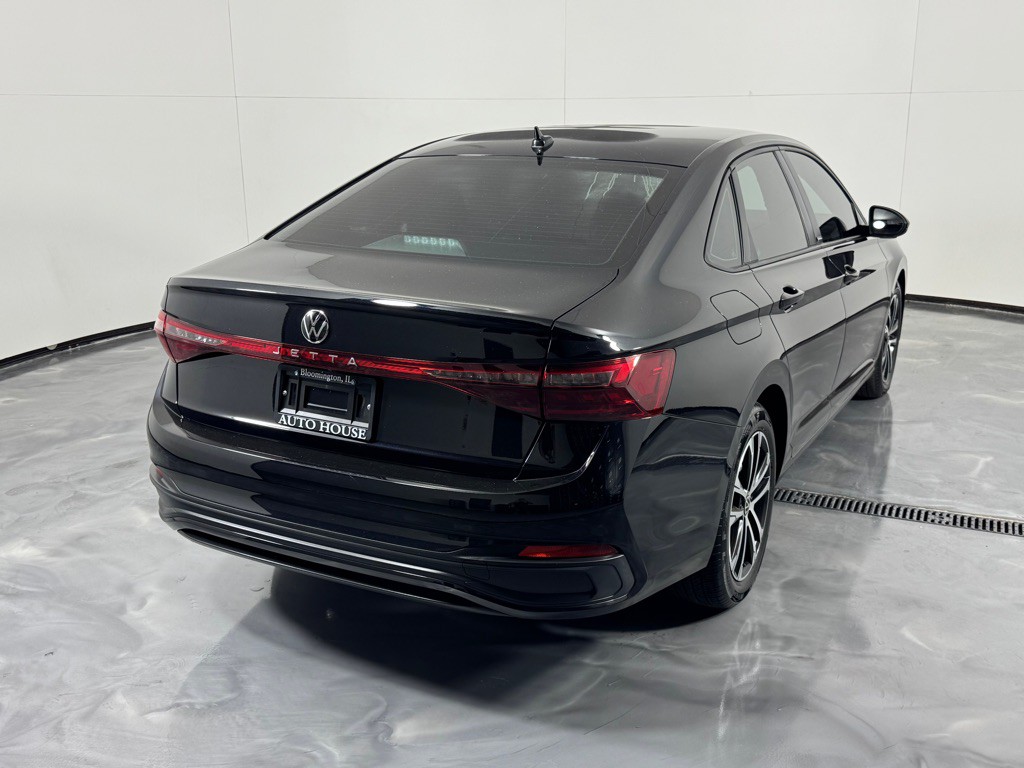 2026 Volkswagen Jetta Image 5