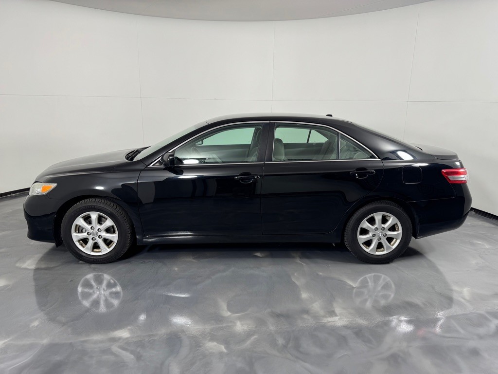 2011 Toyota Camry Image 8