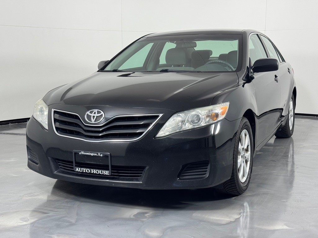 2011 Toyota Camry Image 10