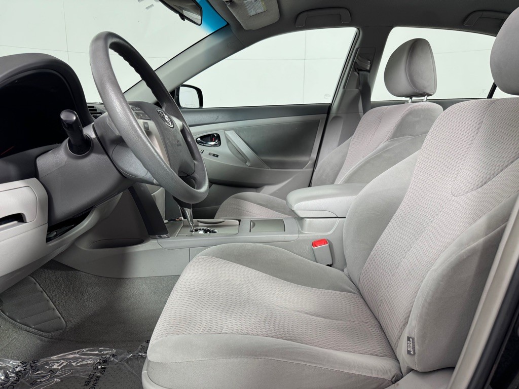 2011 Toyota Camry Image 12