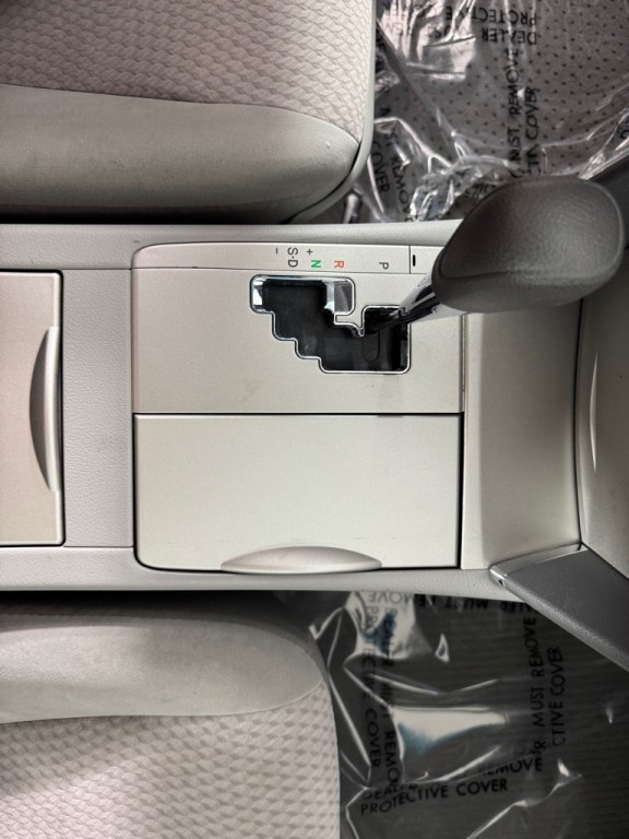 2011 Toyota Camry Image 18