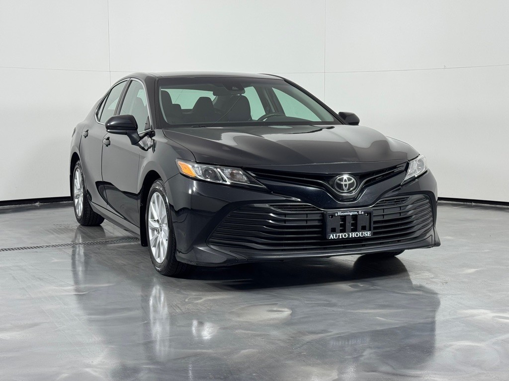 2020 Toyota Camry Image 3