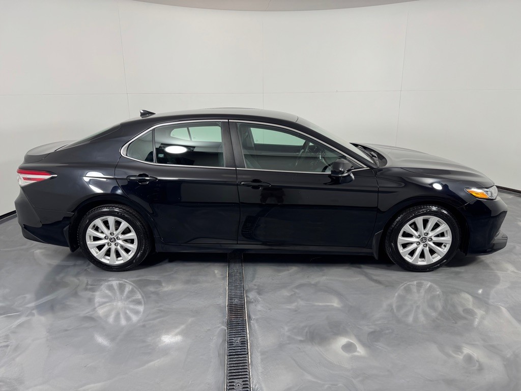 2020 Toyota Camry Image 4