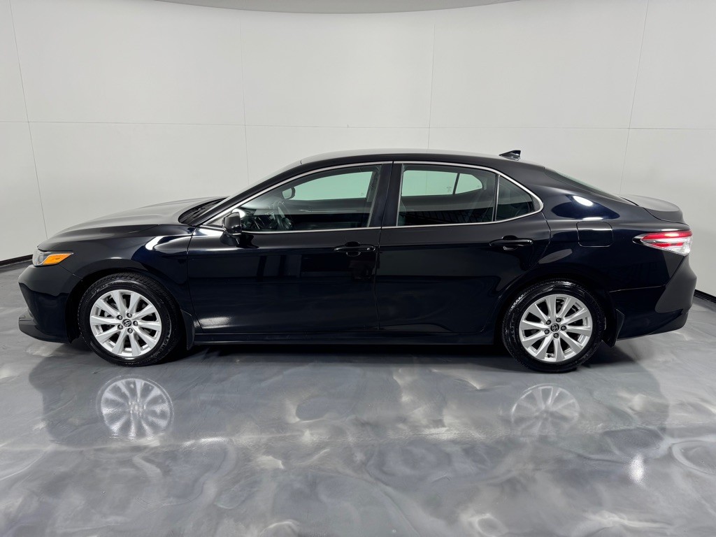 2020 Toyota Camry Image 8