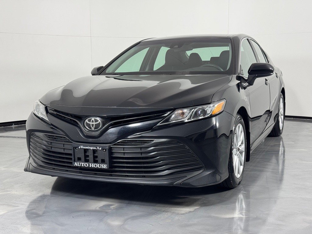 2020 Toyota Camry Image 10
