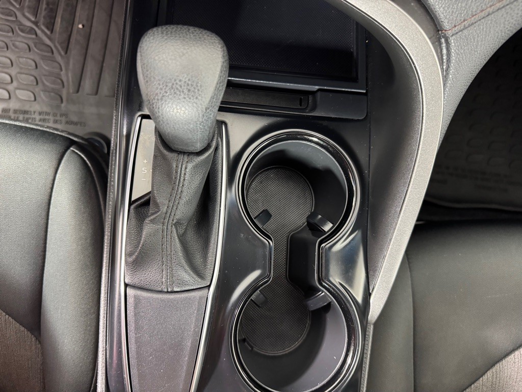 2020 Toyota Camry Image 18