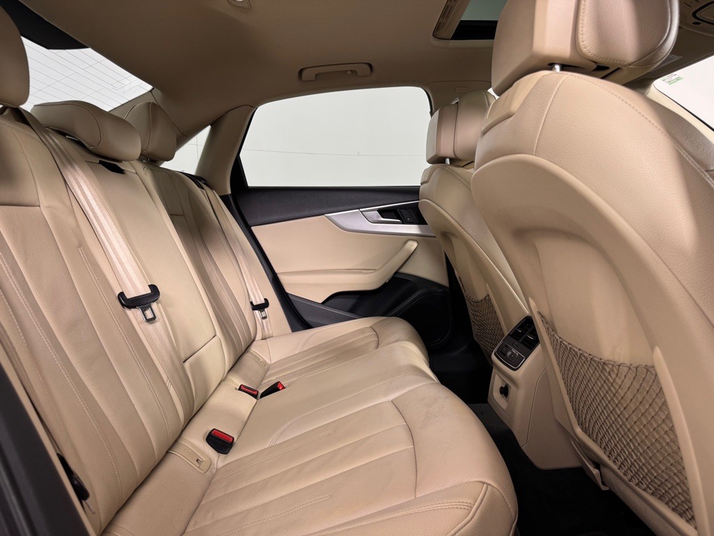 2018 Audi A4 Image 25