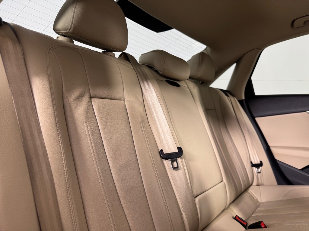2018 Audi A4 Image 26