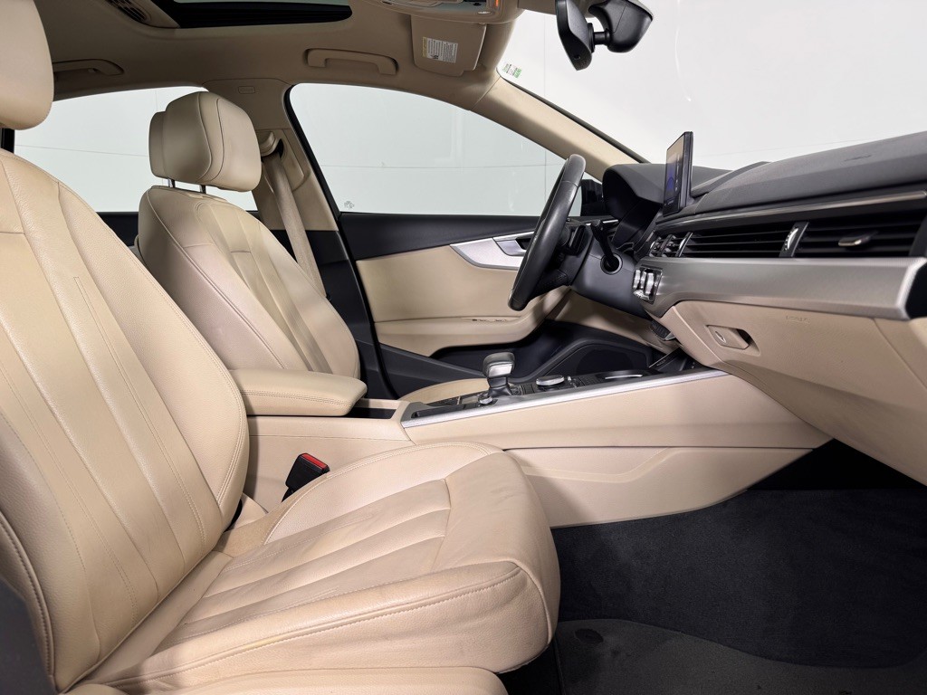 2018 Audi A4 Image 27