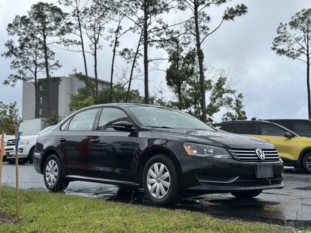 2012 Volkswagen Passat Image 3