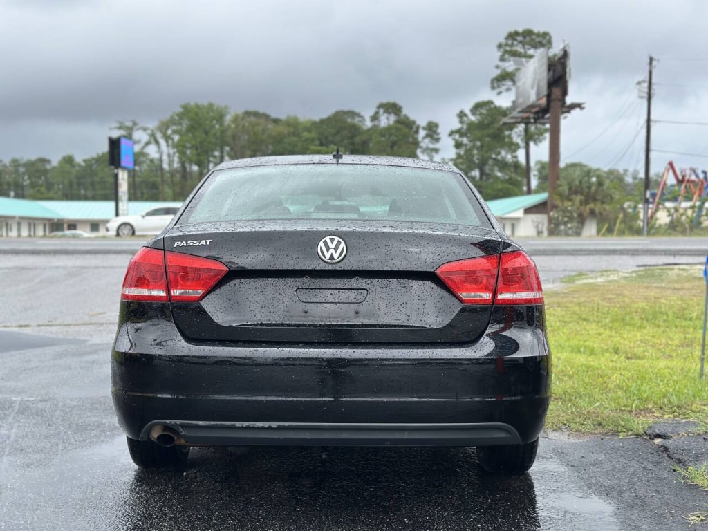 2012 Volkswagen Passat Image 5