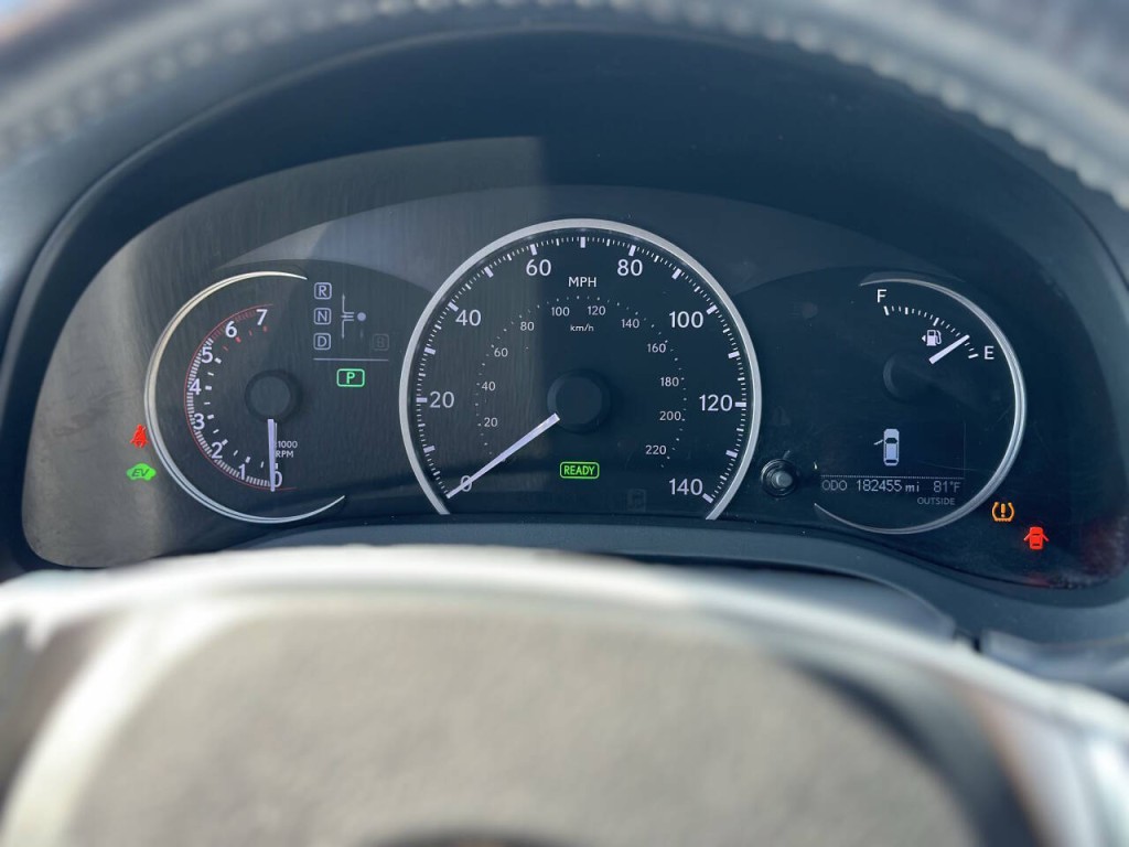 2011 Lexus CT 200h Image 13
