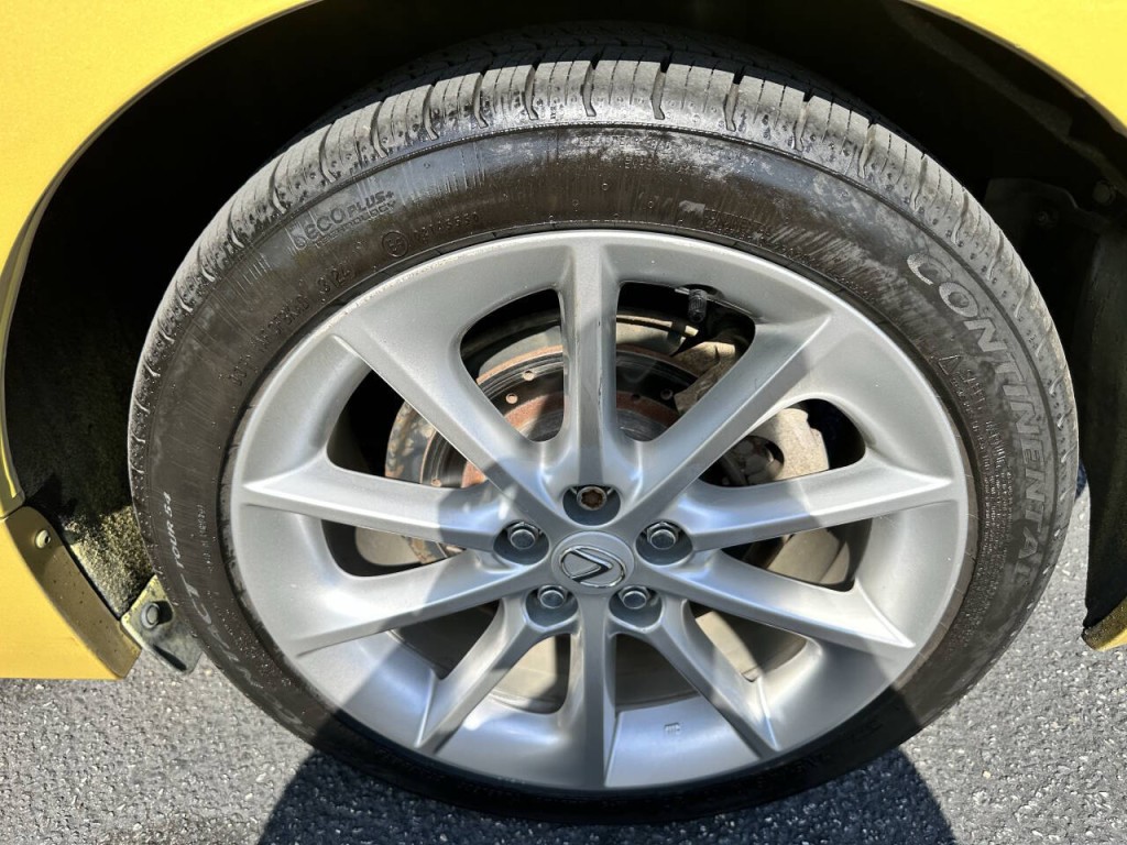 2011 Lexus CT 200h Image 18