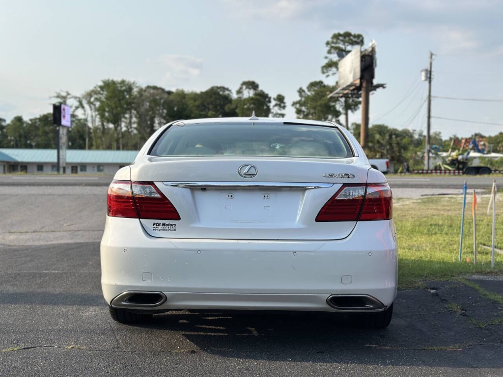 2011 Lexus LS 460 Image 5