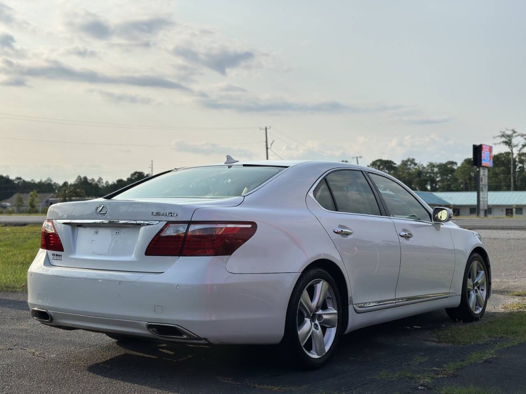2011 Lexus LS 460 Image 6