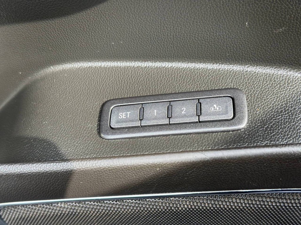 2018 Chevrolet Tahoe Image 18