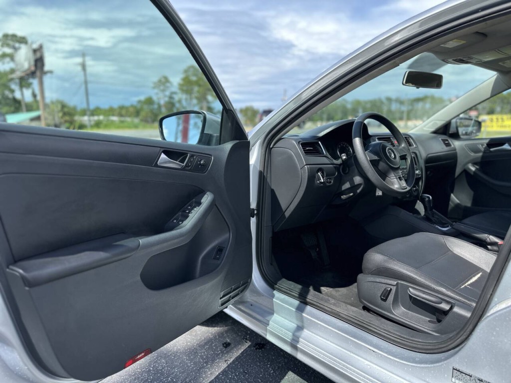 2014 Volkswagen Jetta Image 7