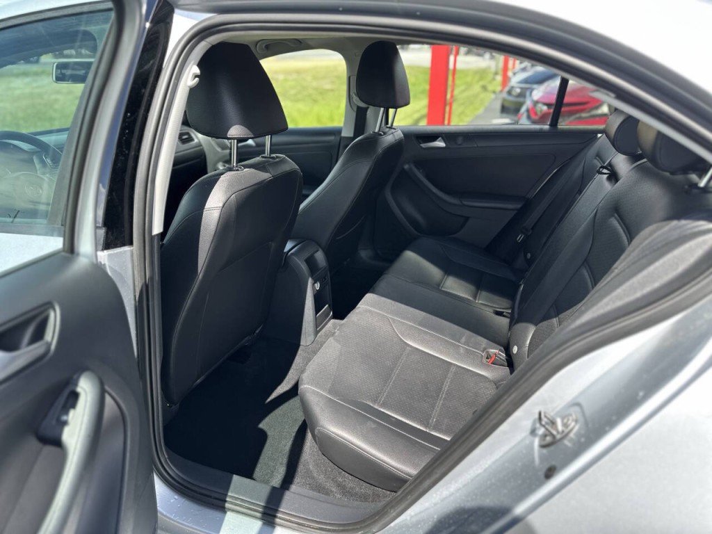 2014 Volkswagen Jetta Image 8