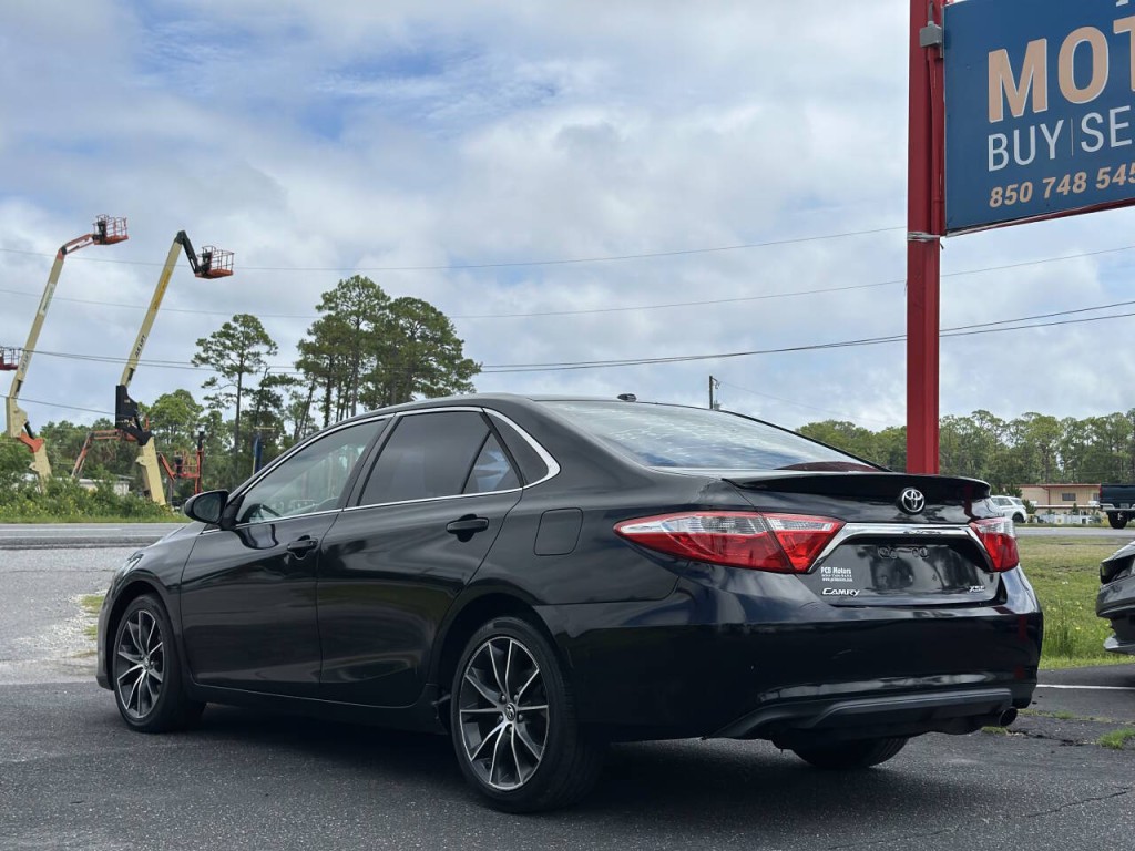 2015 Toyota Camry Image 4