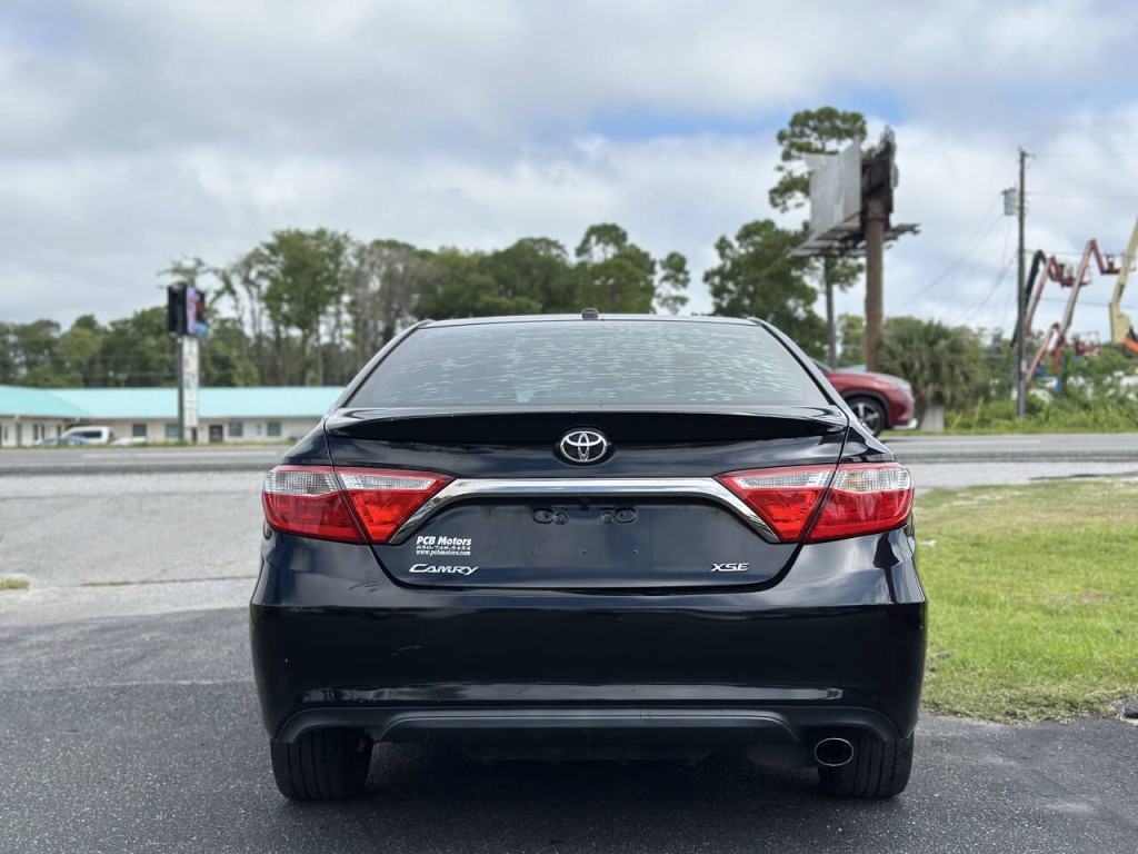 2015 Toyota Camry Image 5