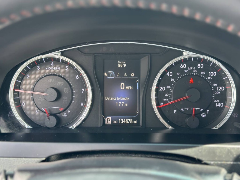 2015 Toyota Camry Image 14
