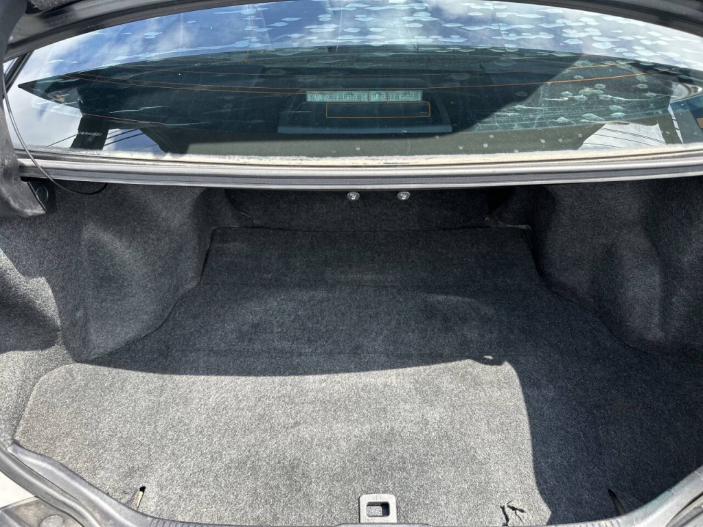 2015 Toyota Camry Image 16