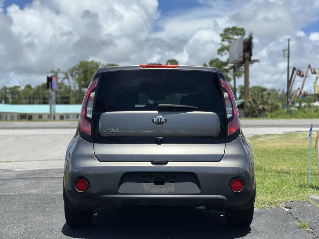 2017 Kia Soul Image 5