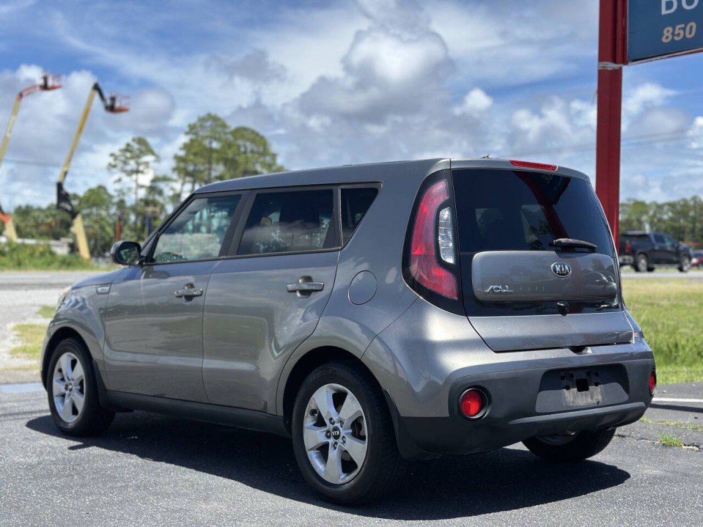 2017 Kia Soul Image 6