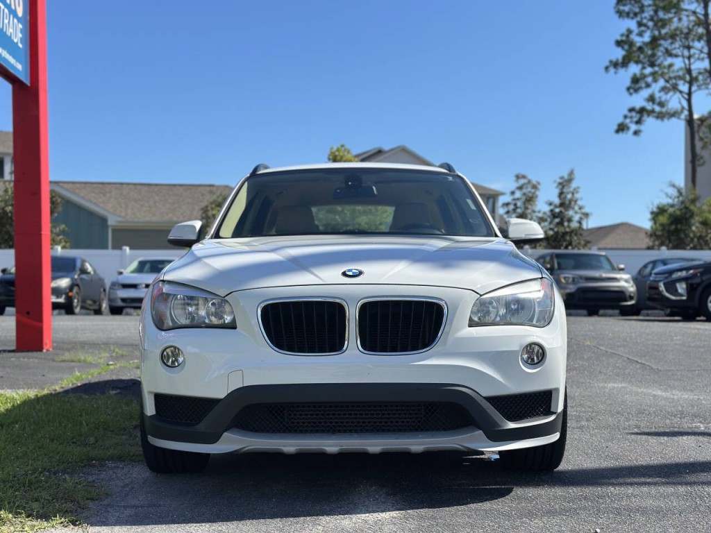 2015 BMW X1 Image 2