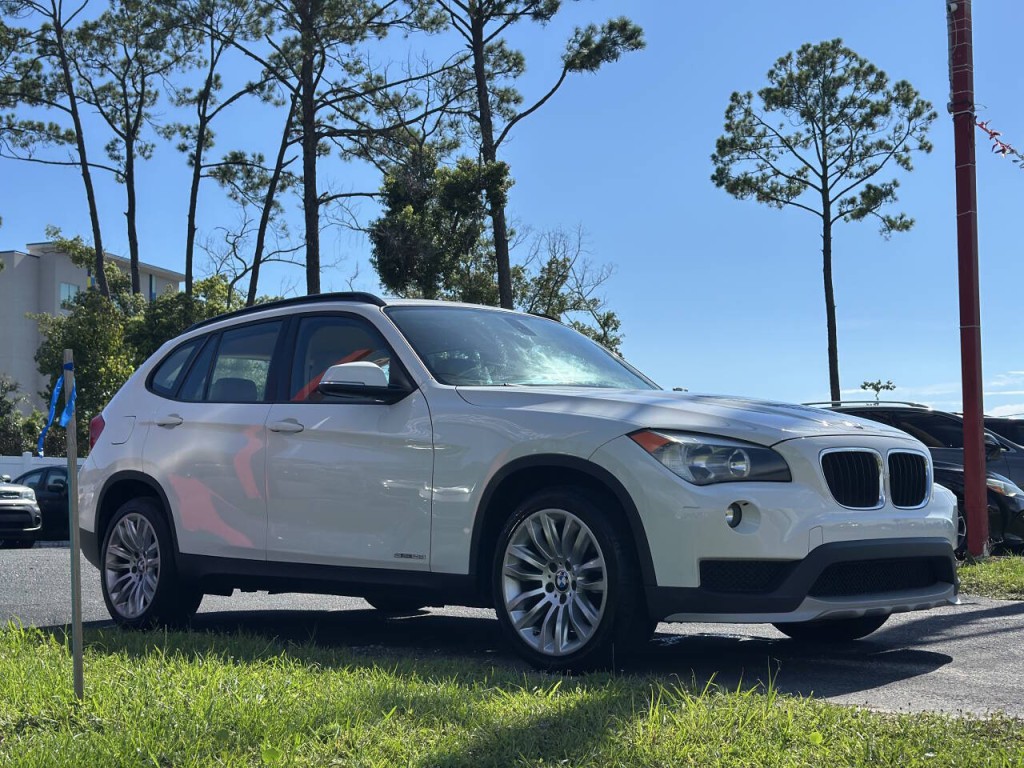 2015 BMW X1 Image 3